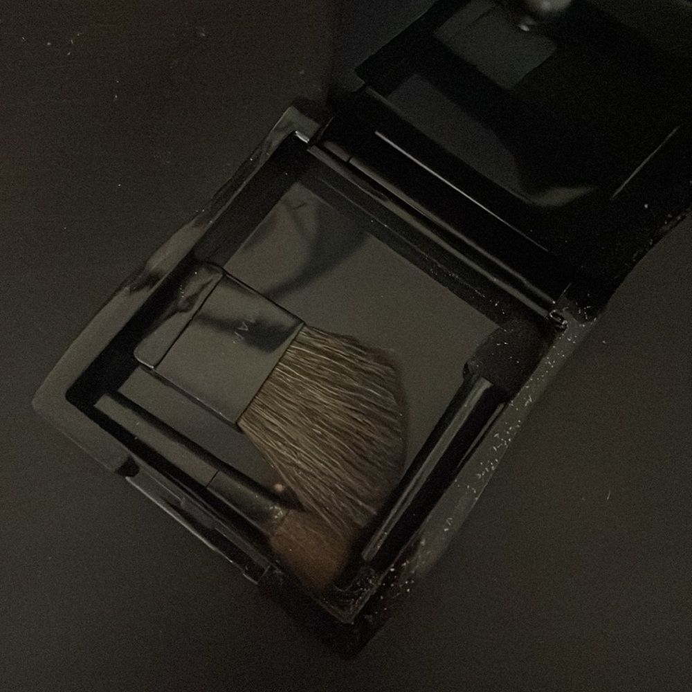 Mary Kay Mini Compact - Picture 3 of 3